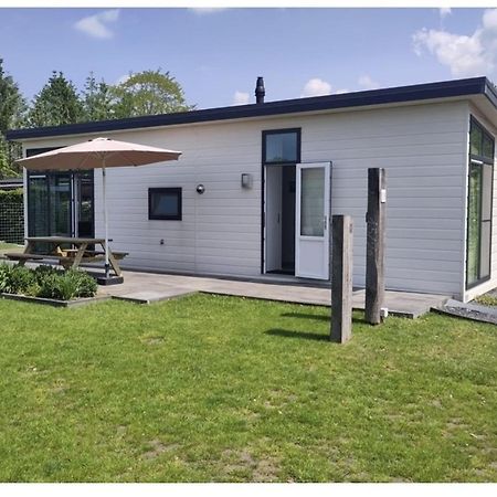 Knus Chalet Heidebloem Putten Eksteriør billede