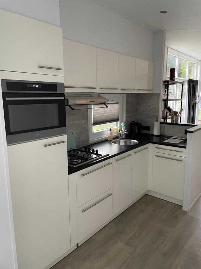 Knus Chalet Heidebloem Putten Eksteriør billede